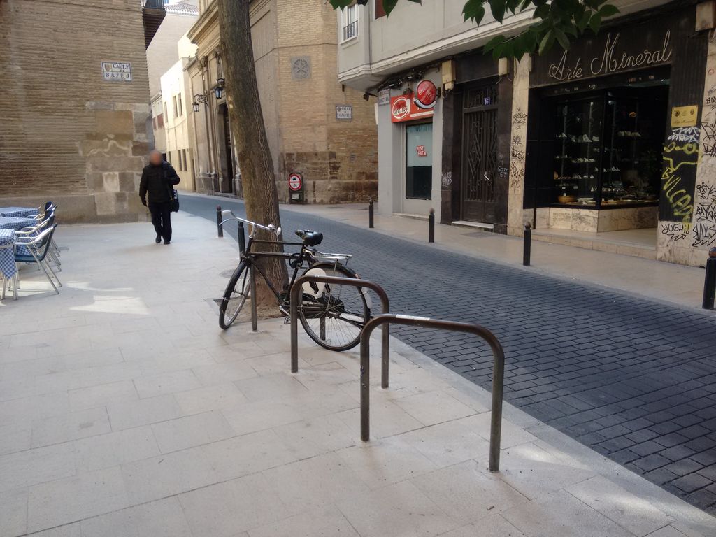 La lata de bombillas