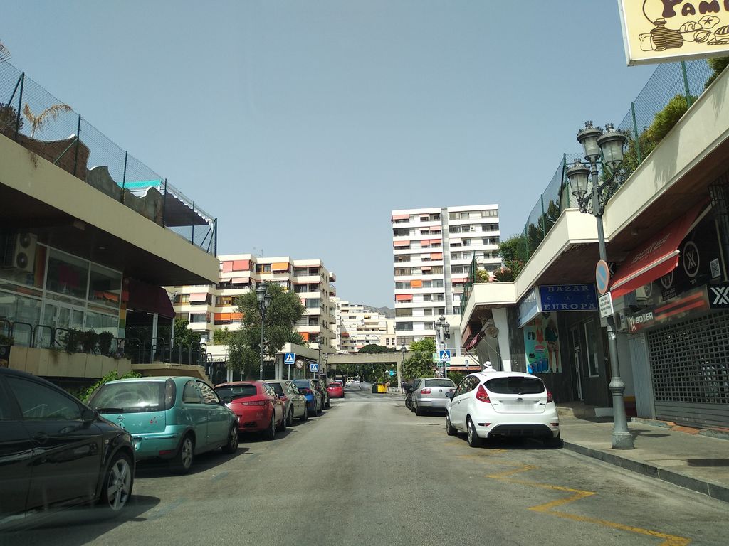 Ray's Drinks and Karaoke