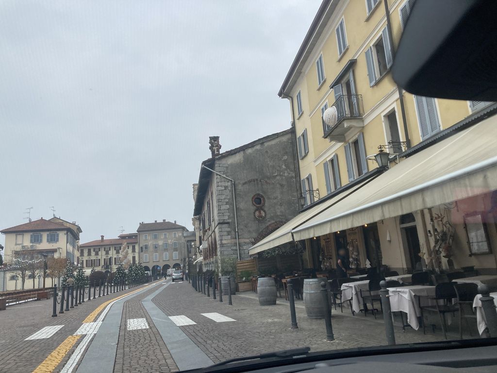 GOLD loungebar & food