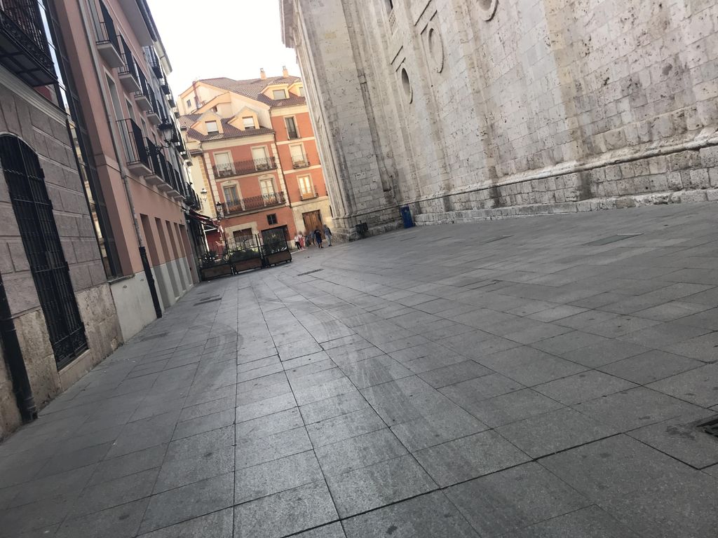 La Española Cuando Besa