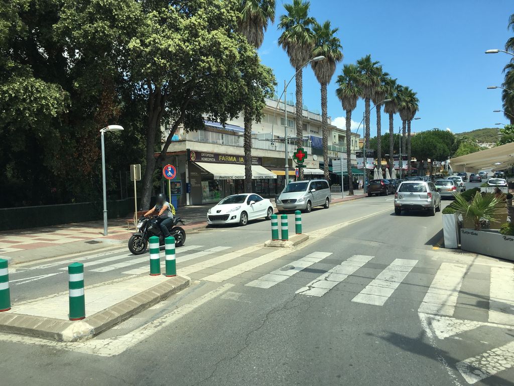 El Golfo - Food & Drinks